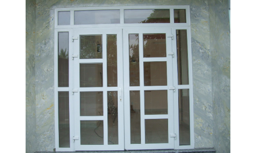 CỬA NHỰA MỞ RA 2 CÁNH